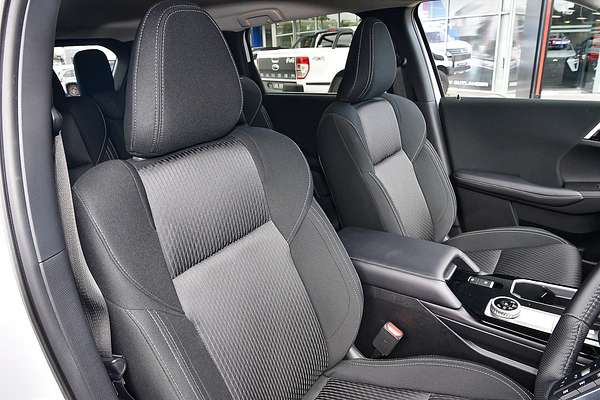 2025 Mitsubishi Outlander LS ZM