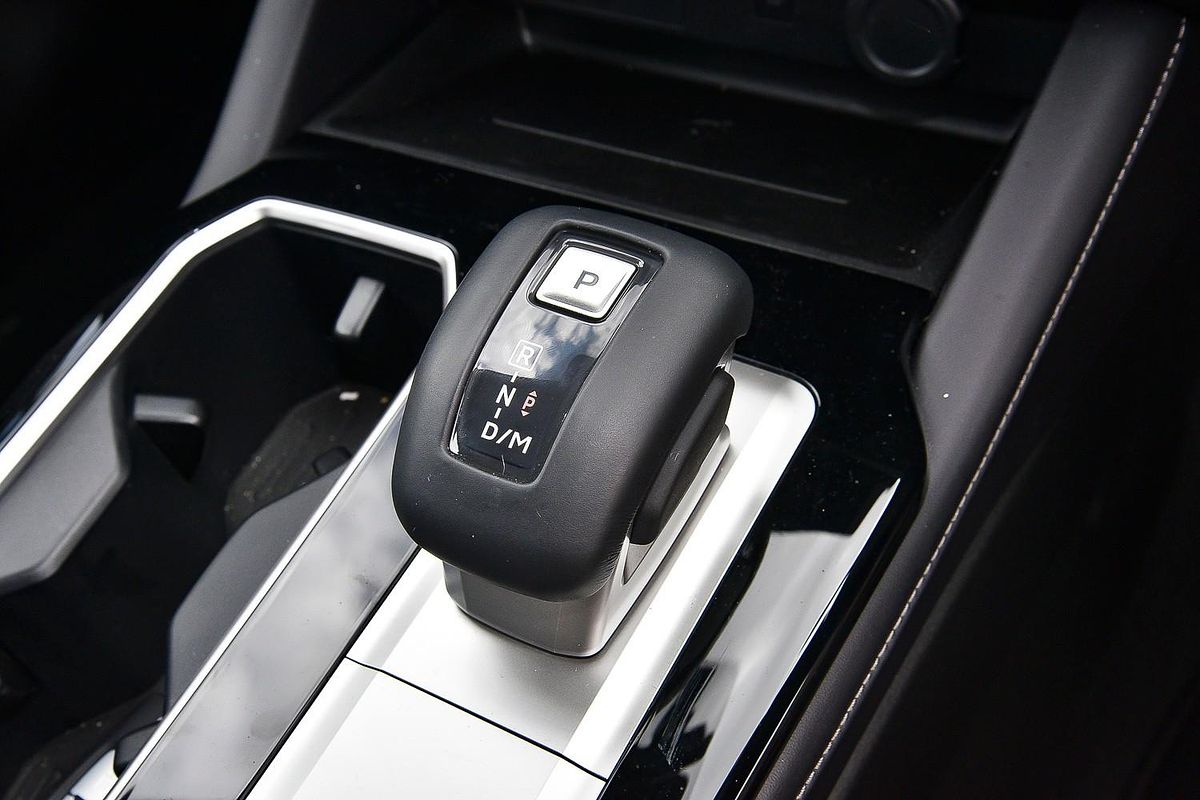 2025 Mitsubishi Outlander LS ZM