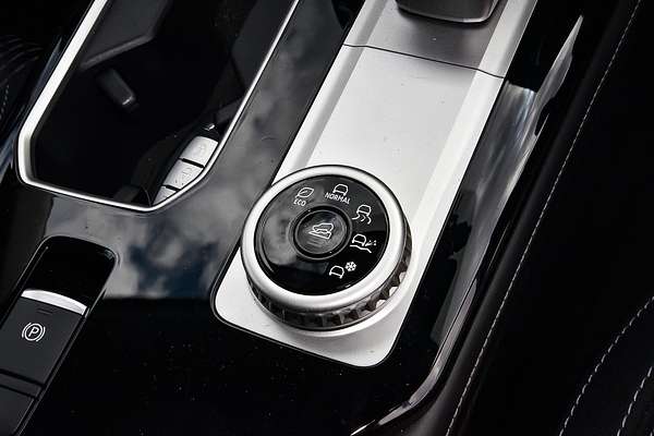 2025 Mitsubishi Outlander LS ZM