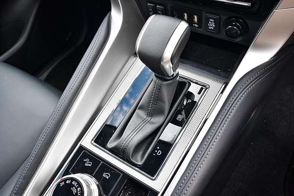 2025 Mitsubishi Pajero Sport Exceed QG