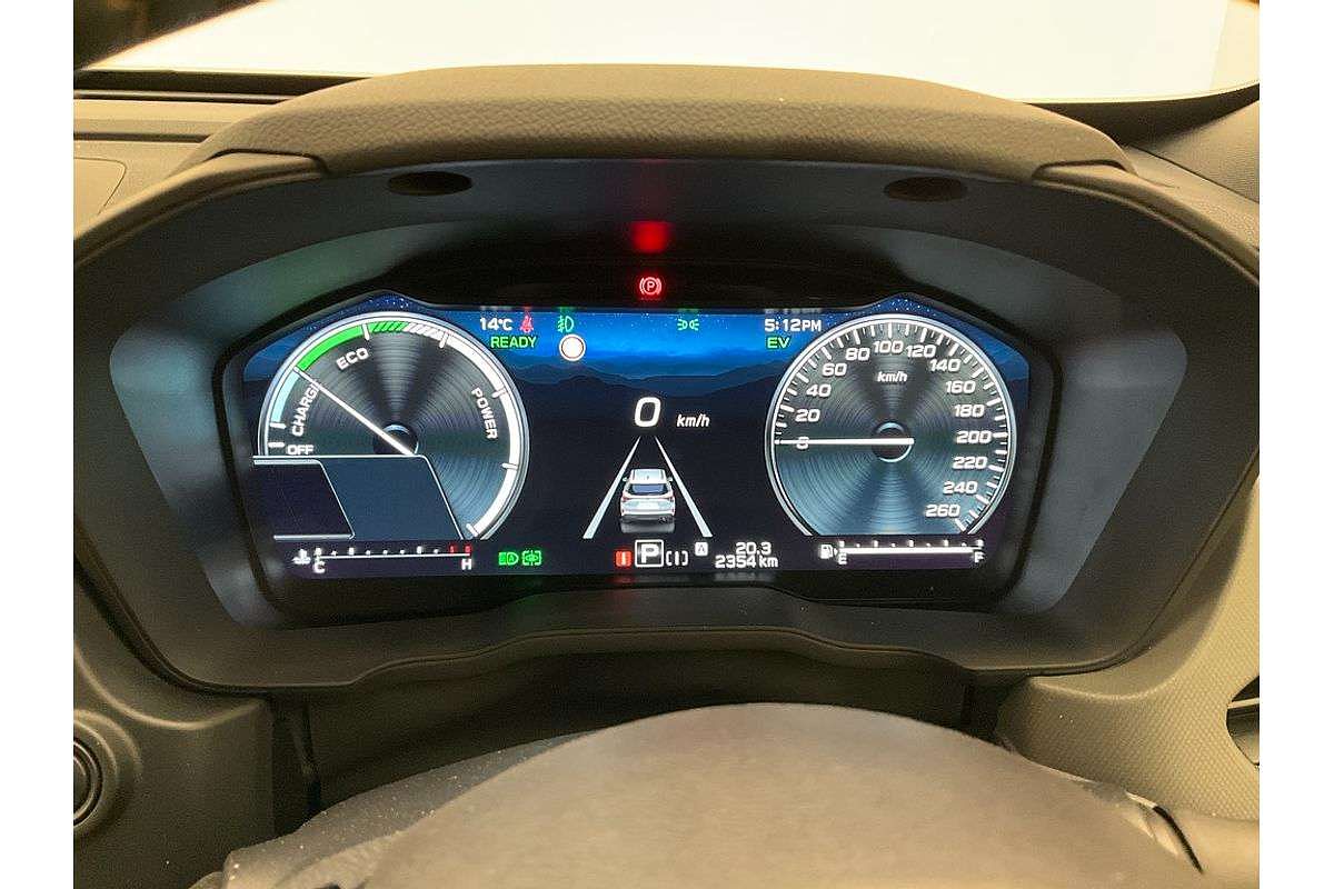 2025 Subaru Forester Hybrid Touring S6