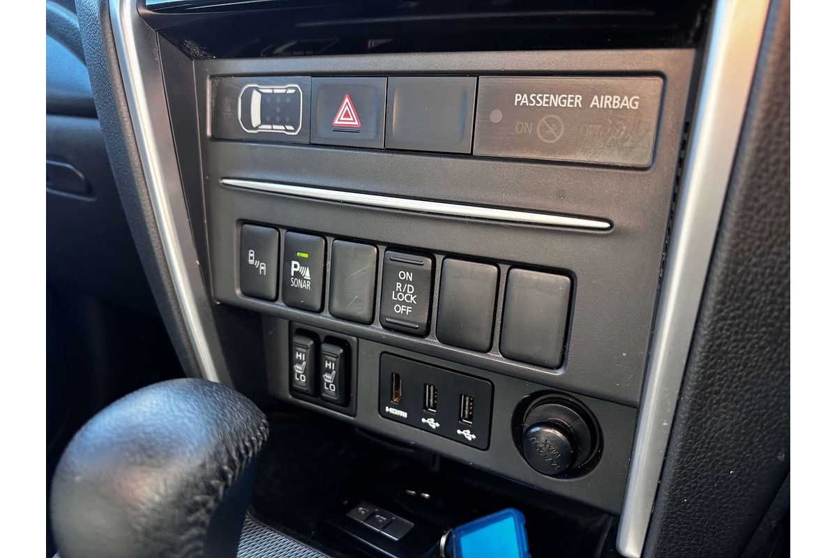 2021 Mitsubishi Triton GSR MR 4X4