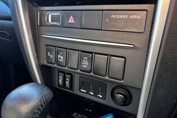 2021 Mitsubishi Triton GSR MR 4X4