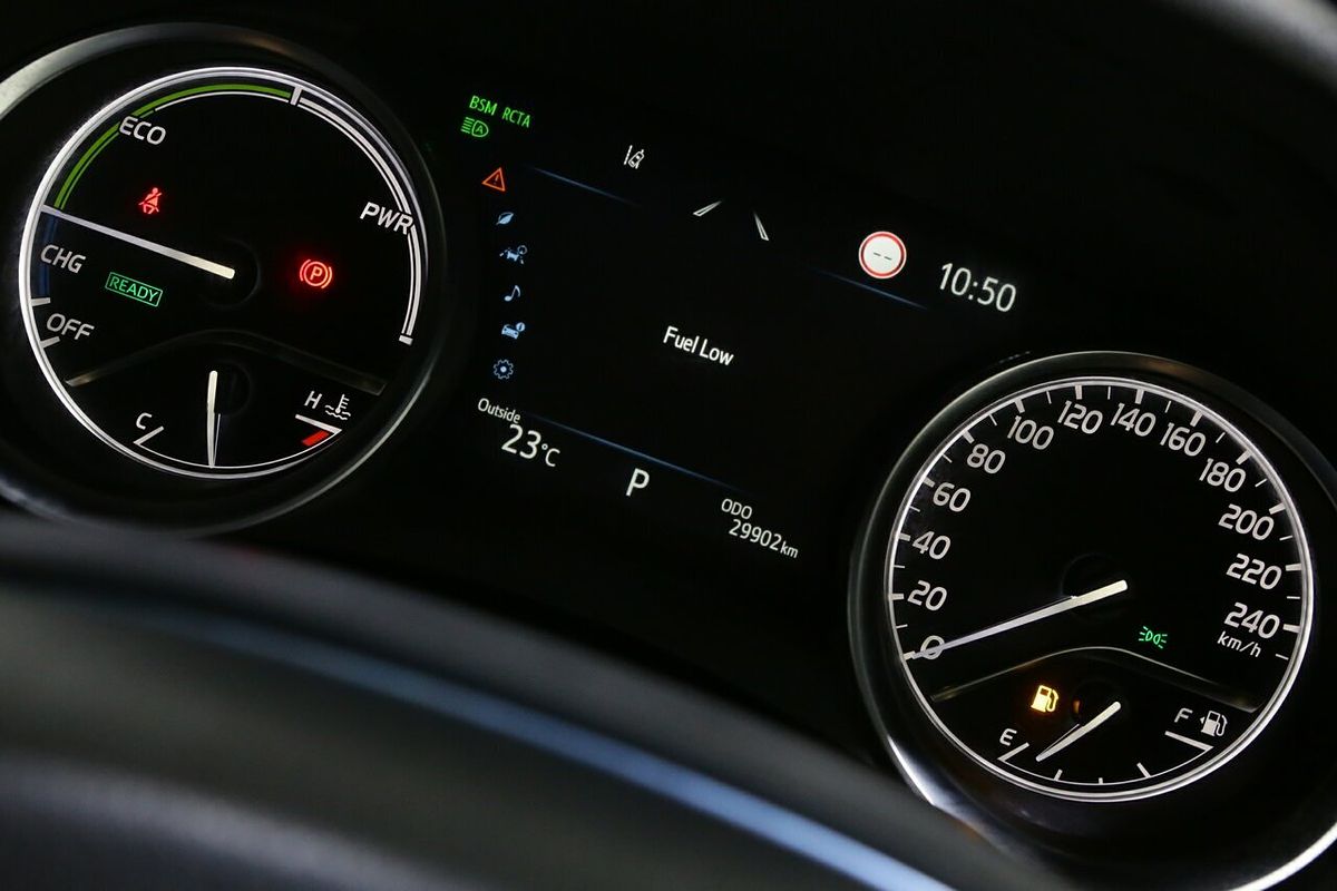 2022 Toyota Camry SL AXVH70R