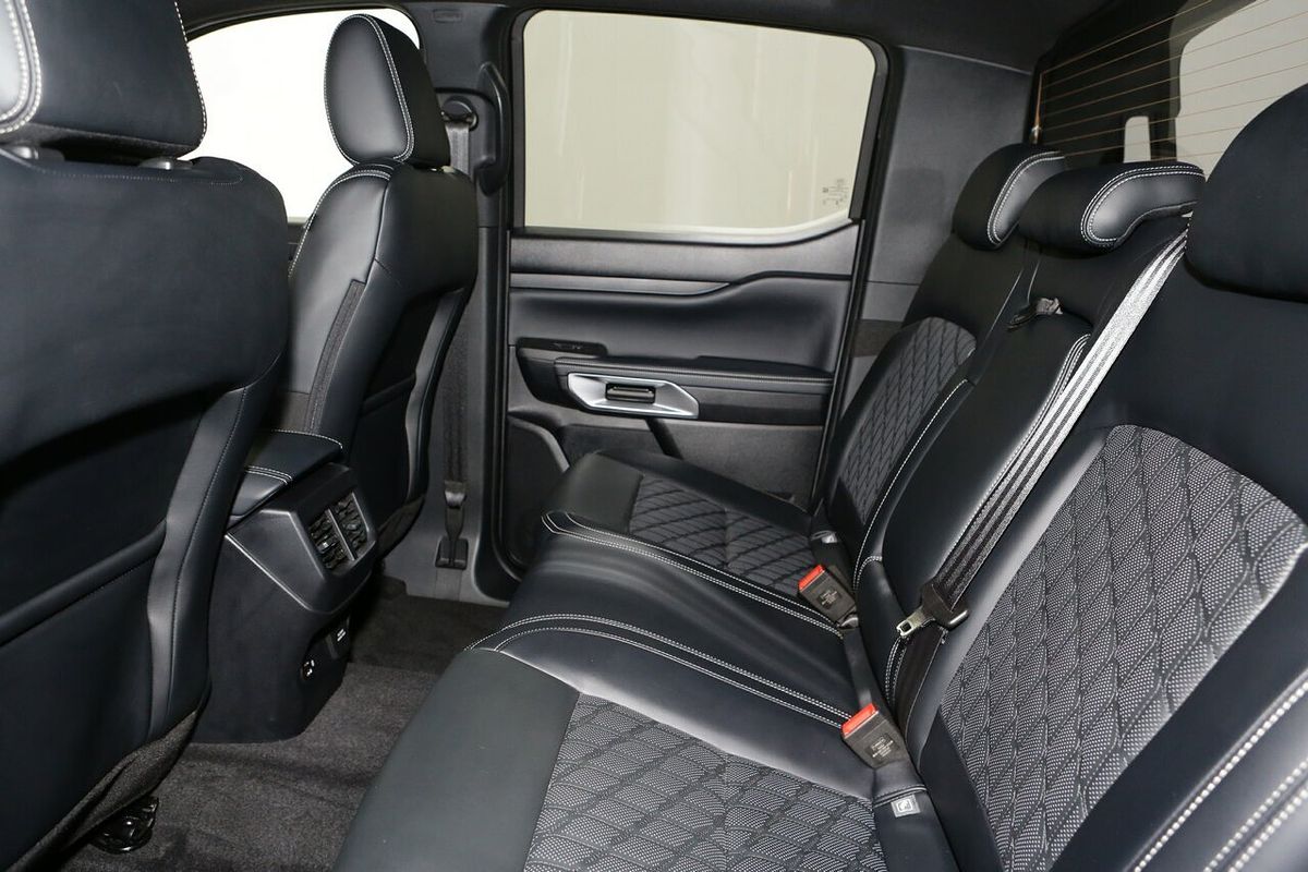 2025 Ford Ranger Platinum 4X4 3.0L