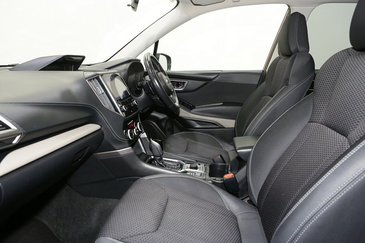 2022 Subaru Forester 2.5i Premium S5