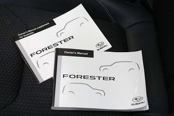 2022 Subaru Forester 2.5i Premium S5