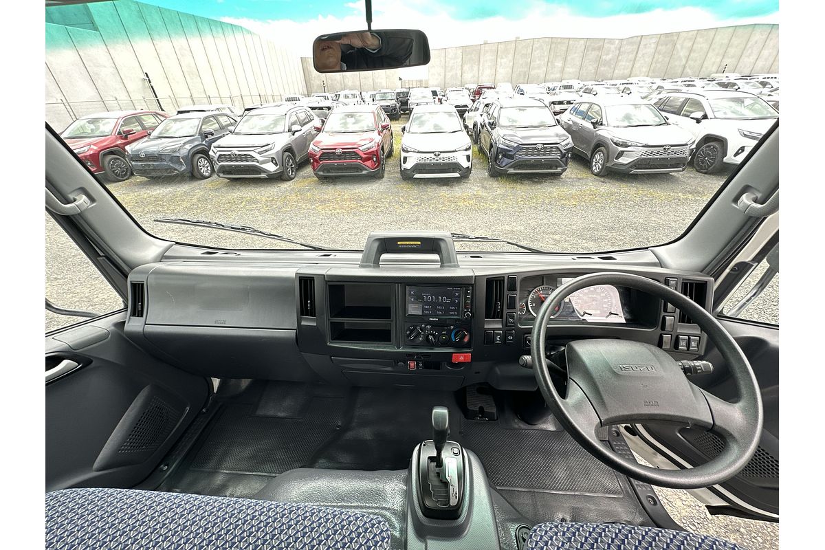 2023 Isuzu N Series NNR 45-150 Vanpack MWB