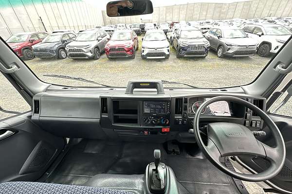 2023 Isuzu N Series NNR 45-150 Vanpack MWB