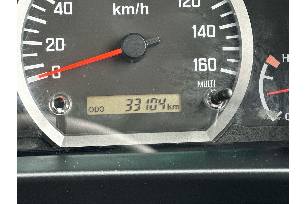 2023 Isuzu N Series NNR 45-150 Vanpack MWB