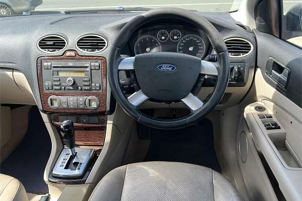 2006 Ford Focus Ghia LS