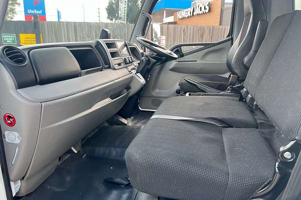 2022 Fuso Canter 515 4x2 MWB