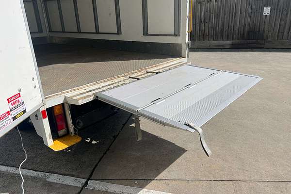 2022 Fuso Canter 515 4x2 MWB