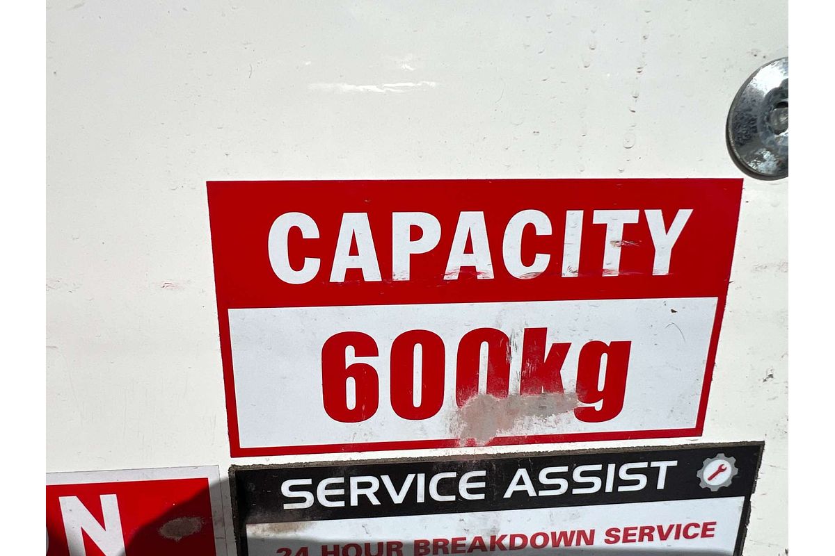 2022 Fuso Canter 515 4x2 MWB