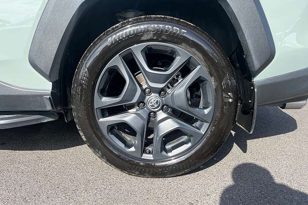 2024 Toyota RAV4 Edge AXAA54R