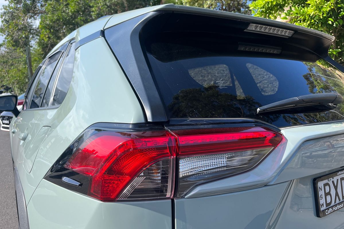 2024 Toyota RAV4 Edge AXAA54R