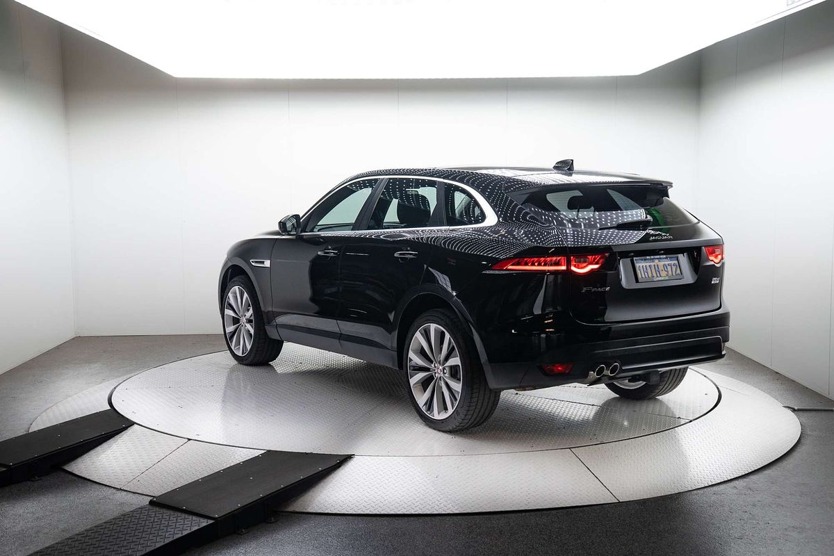 2016 Jaguar F-PACE 20d Prestige X761