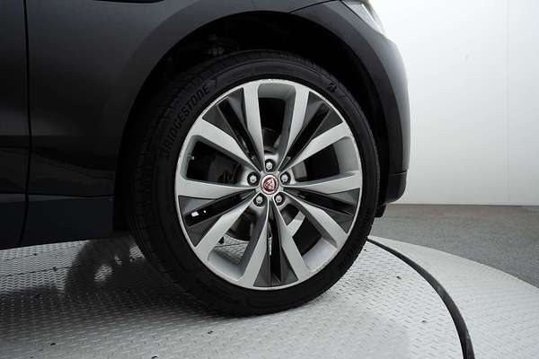 2016 Jaguar F-PACE 20d Prestige X761