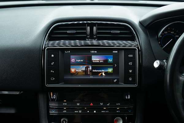 2016 Jaguar F-PACE 20d Prestige X761