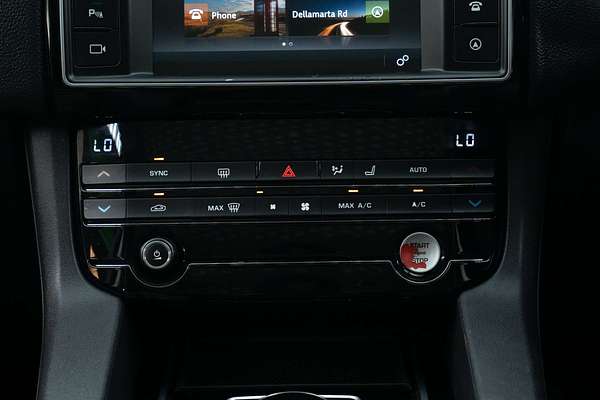 2016 Jaguar F-PACE 20d Prestige X761