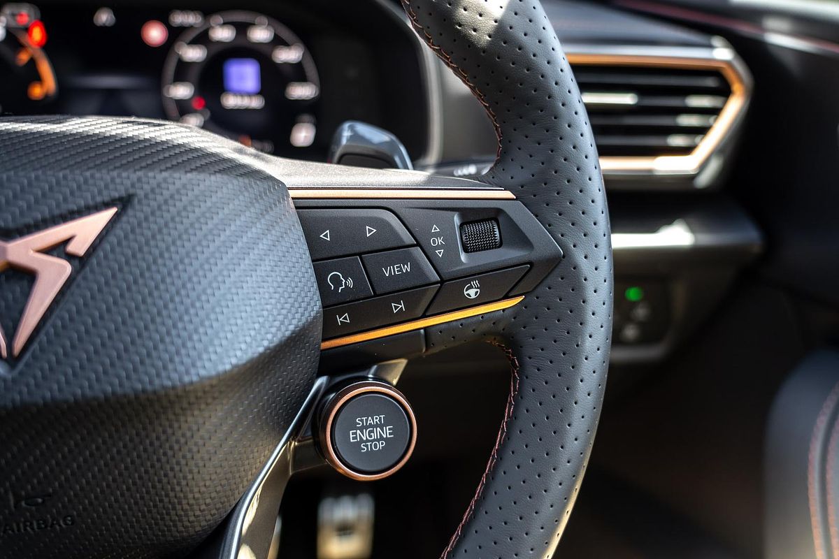 2025 CUPRA Leon S KL