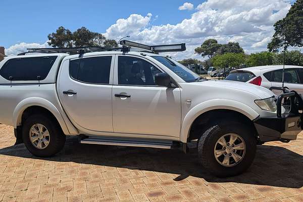 2014 Mitsubishi Triton GLX MN 4X4