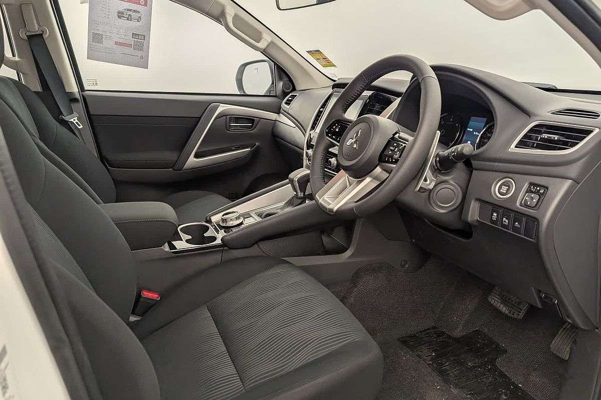 2025 Mitsubishi Pajero Sport GLX QG