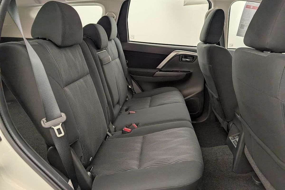 2025 Mitsubishi Pajero Sport GLX QG