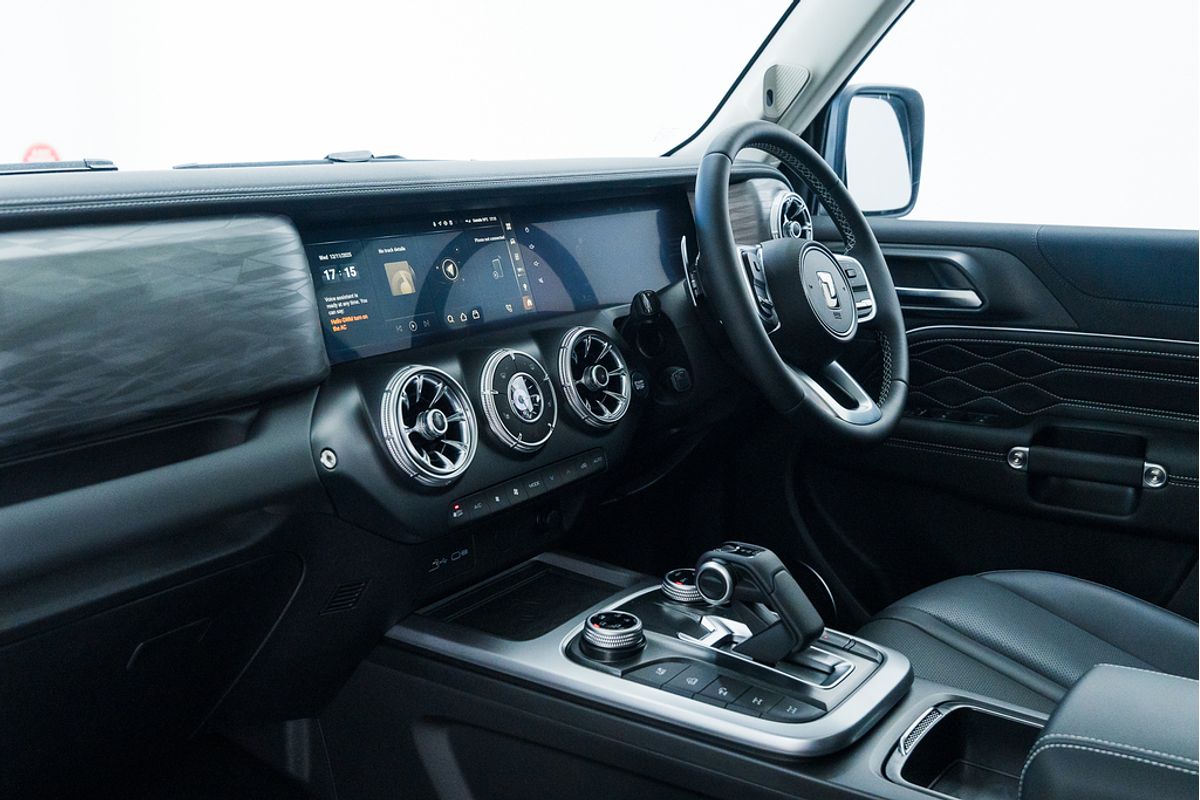 2025 GWM Tank 300 Ultra P01