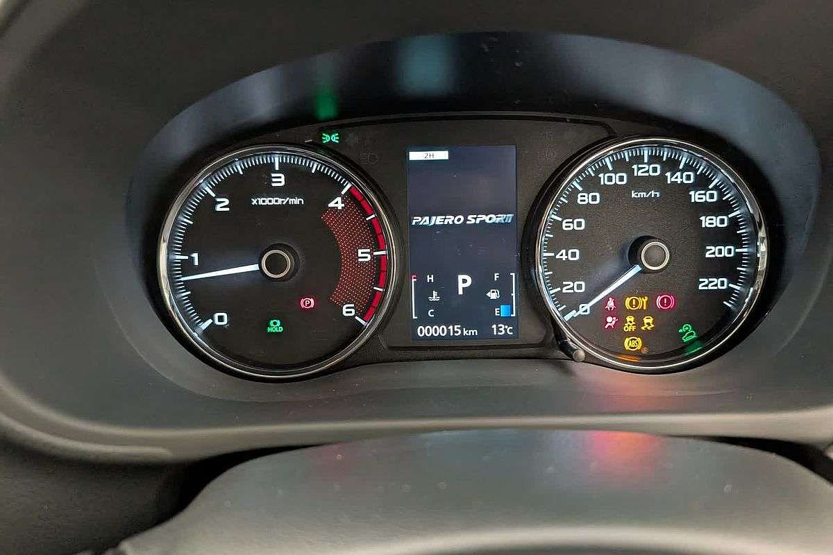 2025 Mitsubishi Pajero Sport GLX QG