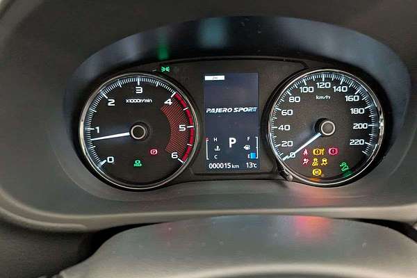 2025 Mitsubishi Pajero Sport GLX QG