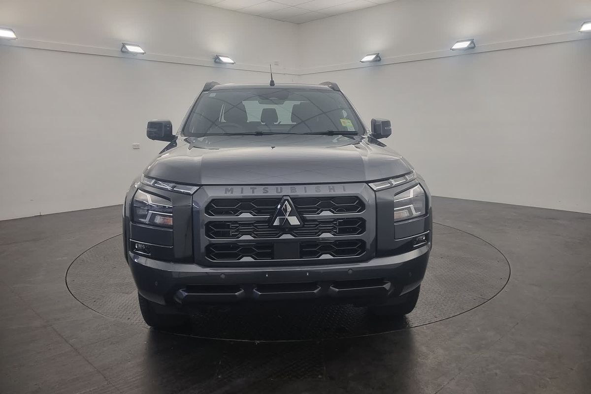 2025 Mitsubishi Triton GSR MV 4X4