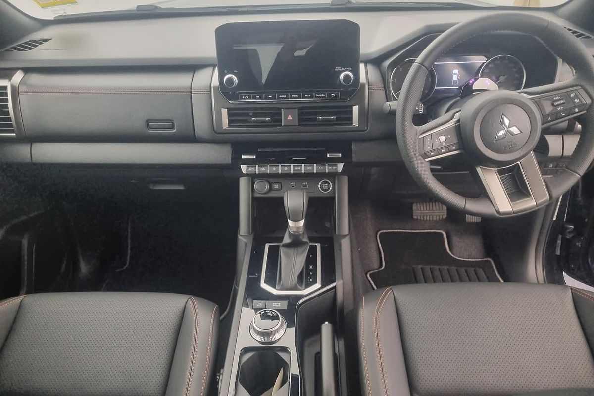 2025 Mitsubishi Triton GSR MV 4X4