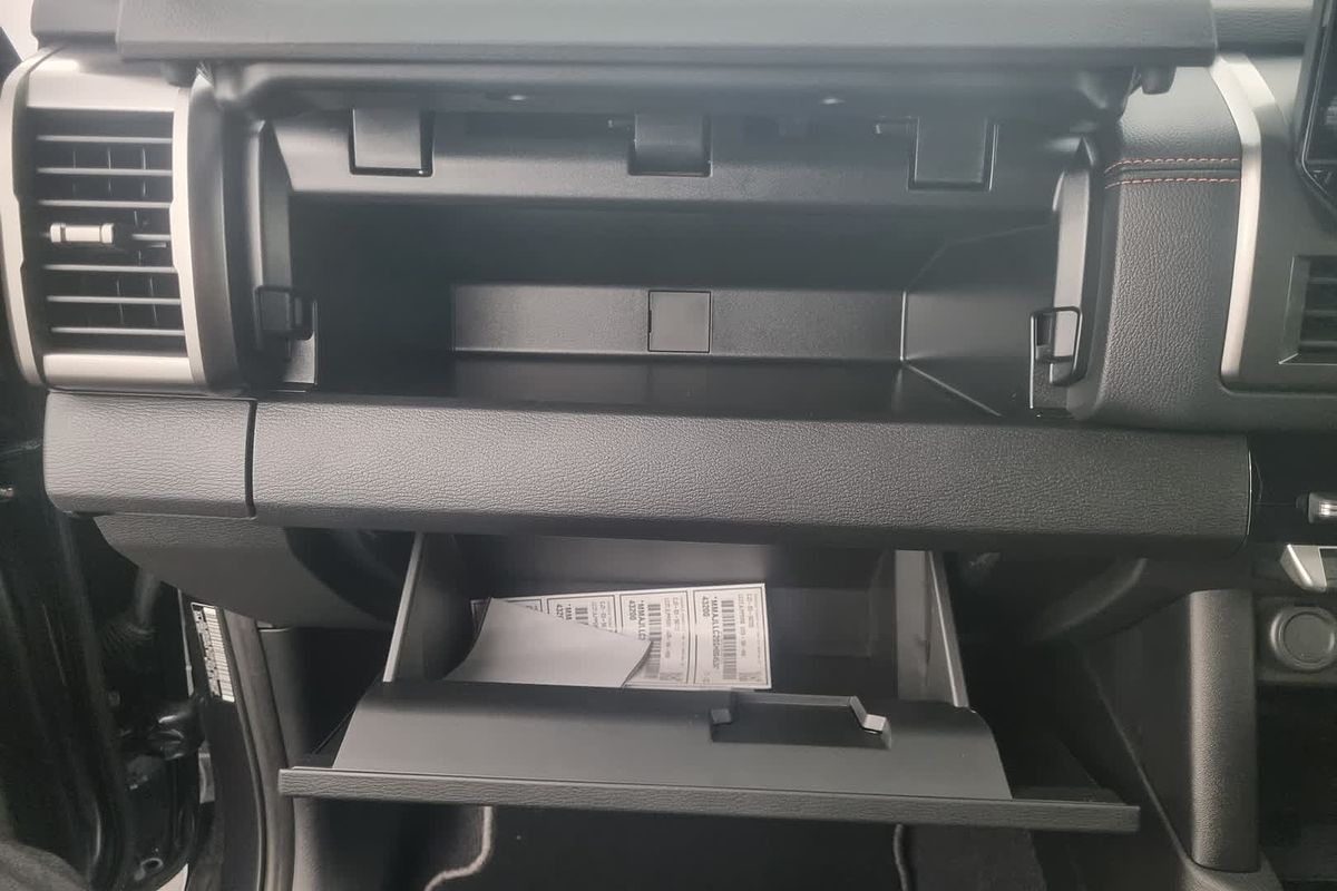 2025 Mitsubishi Triton GSR MV 4X4