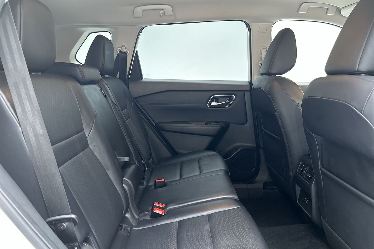 2023 Nissan X-TRAIL ST-L T33