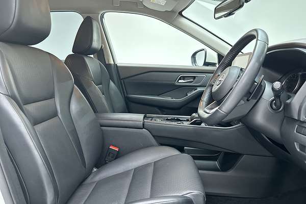 2023 Nissan X-TRAIL ST-L T33