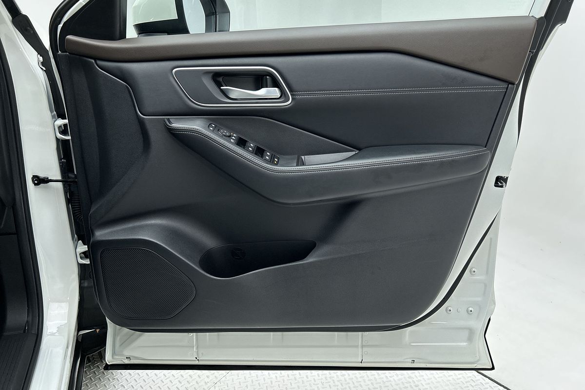 2023 Nissan X-TRAIL ST-L T33