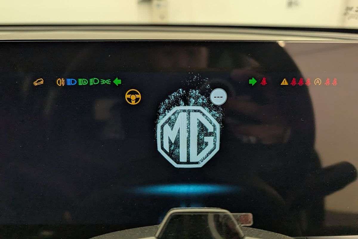 2025 MG QS Excite IS31