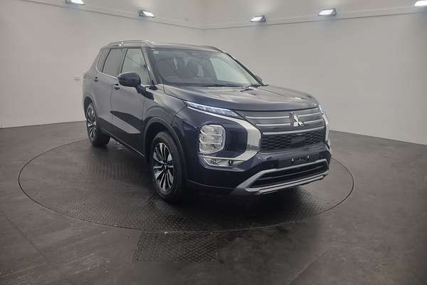 2025 Mitsubishi Outlander LS ZM