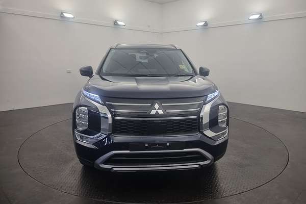 2025 Mitsubishi Outlander LS ZM