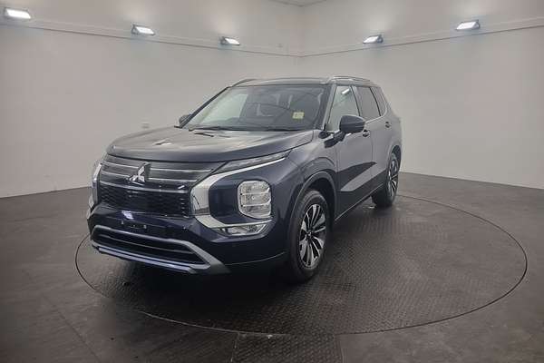 2025 Mitsubishi Outlander LS ZM