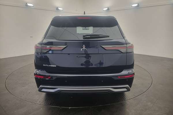 2025 Mitsubishi Outlander LS ZM