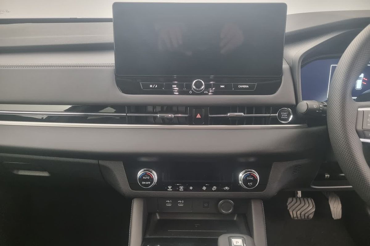 2025 Mitsubishi Outlander LS ZM