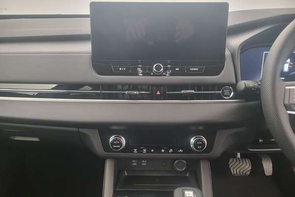 2025 Mitsubishi Outlander LS ZM