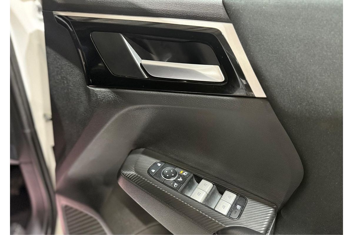 2023 Mitsubishi Outlander LS ZM