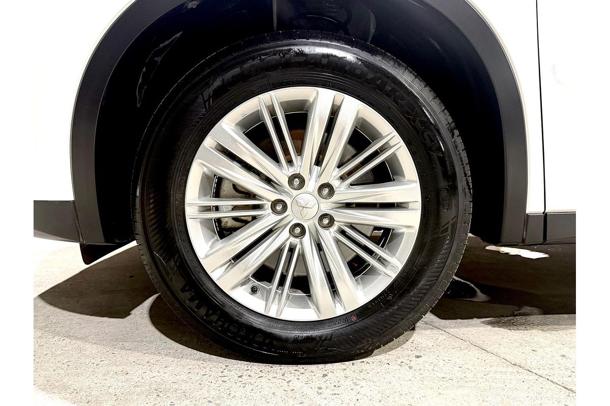 2023 Mitsubishi Outlander LS ZM