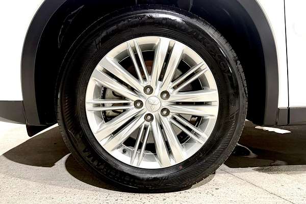 2023 Mitsubishi Outlander LS ZM