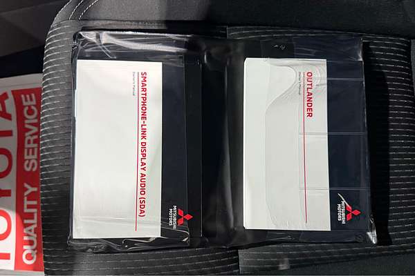 2023 Mitsubishi Outlander LS ZM