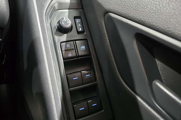 2023 Toyota Landcruiser GXL FJA300R