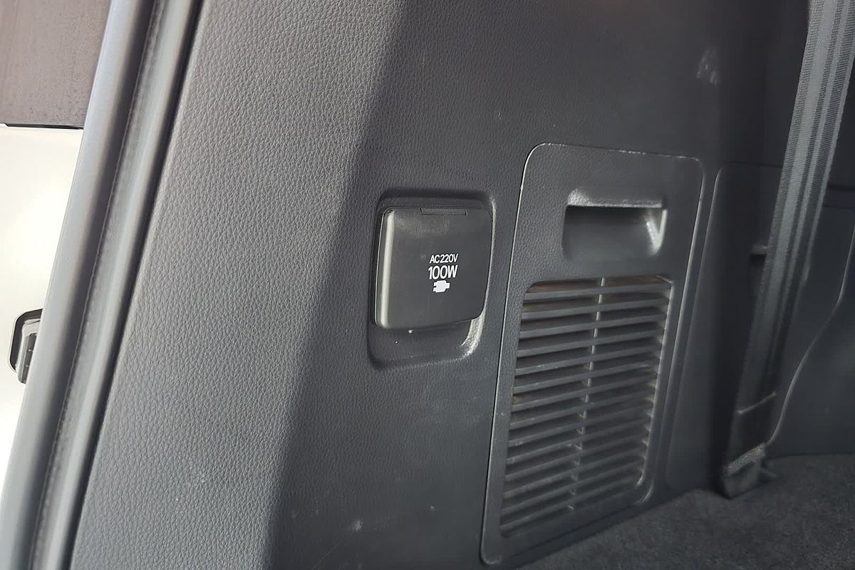 2023 Toyota Landcruiser GXL FJA300R